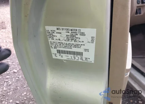 2005 Mercury Mariner Luxury/Premier from USA, damaged, VIN 4M2YU57105DJ32592